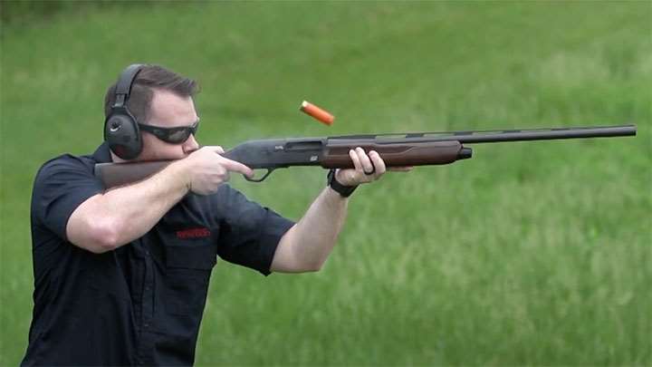 Shooting the Winchester Super X4 Field.