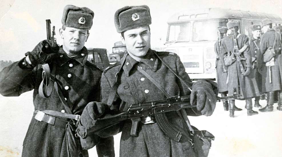 Soviet Soldiers AKM