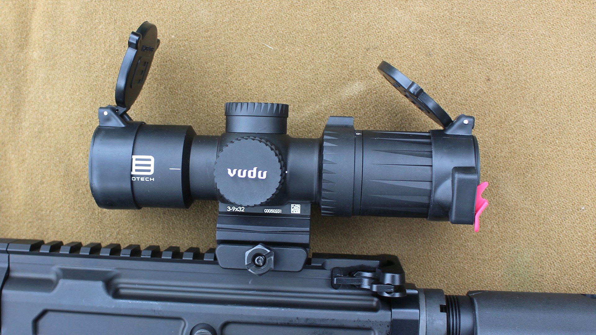 EoTech Vudu riflescope left-side view attached to Picatinny rail of POF USA LMR Base rifle