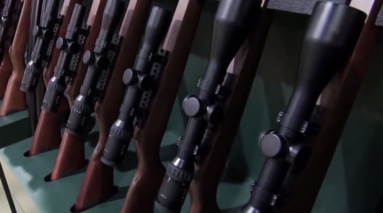 Leica ER 5 | An Official Journal Of The NRA