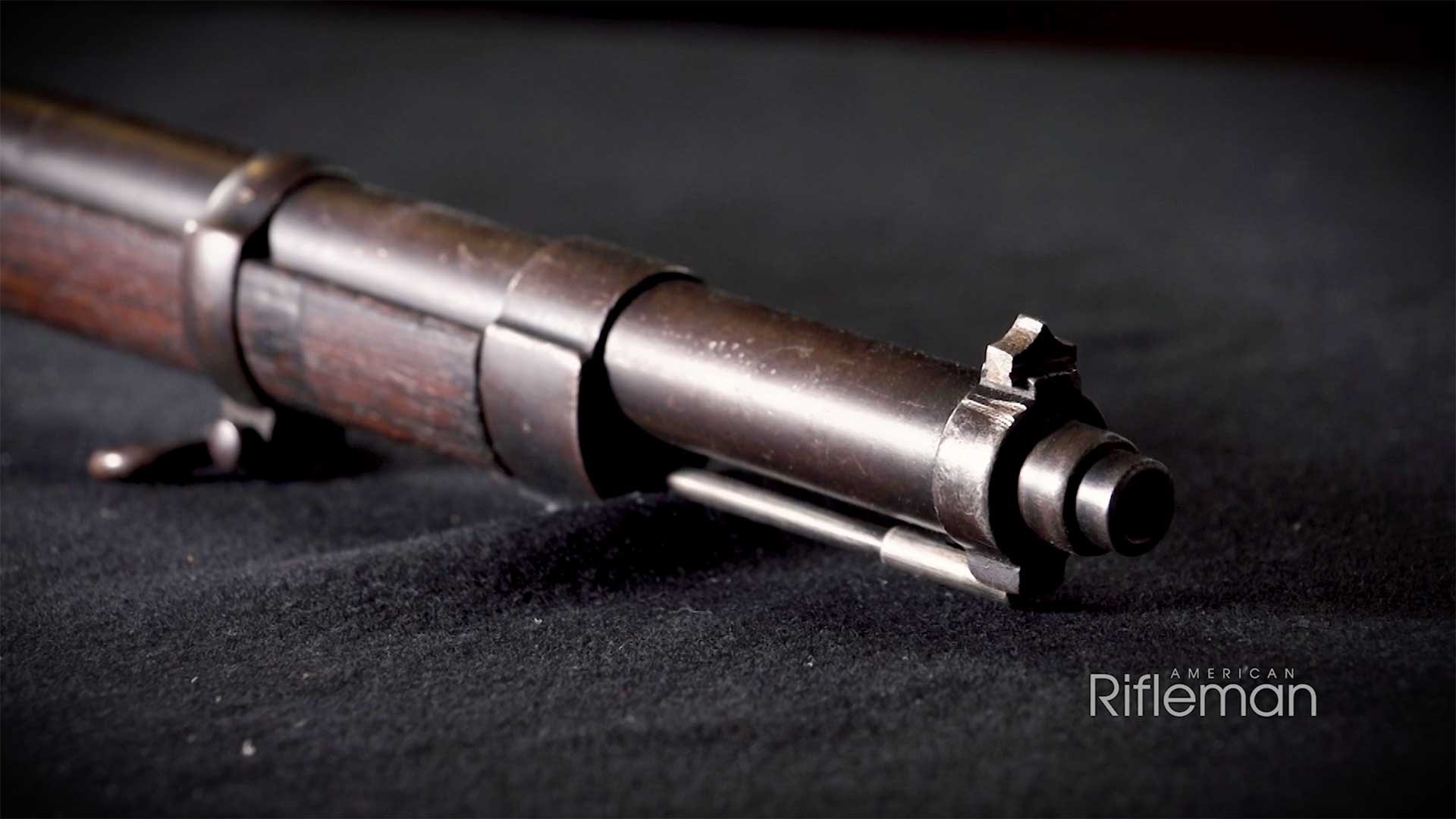 Front view of the muzzle, front sight blade and barrel jacket on the Model 1889 Mauser.