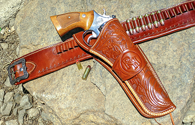 cross-draw holster