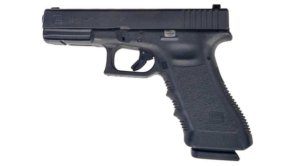 Glock 22 Gen3, chambered in .40 S&W