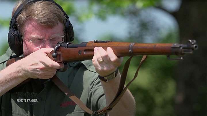 Shooting the Karabiner 98AZ.