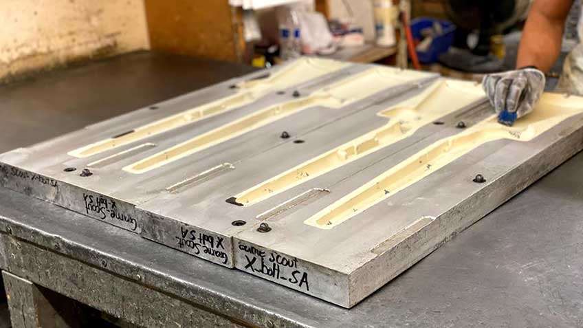 metal mold for fiberglass gunstock