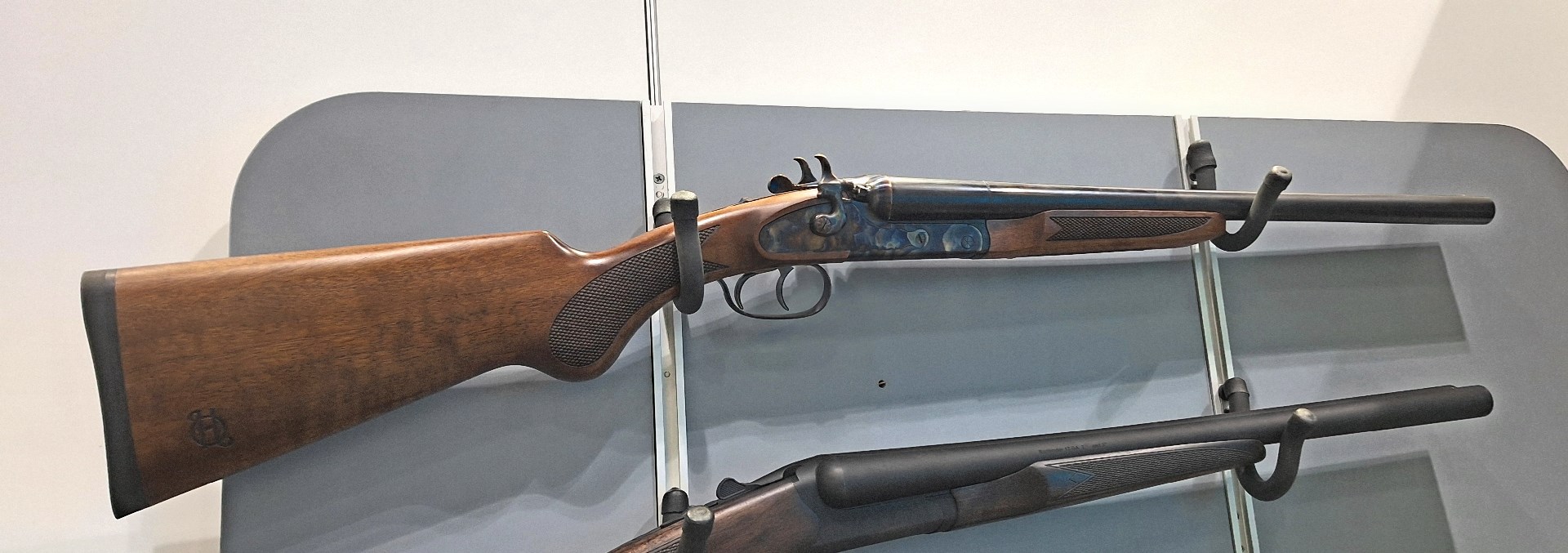 Heritage Manufacturing Coachwhip shotgun double-barrel shotgun hinge-action rabbit-ear hammers