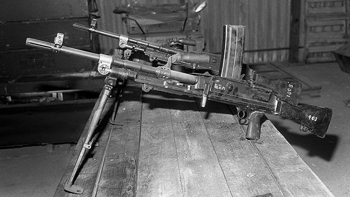 Bren L4 light machine guns captured on Grenada.