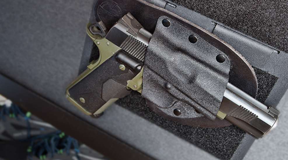 stashingguns.jpg