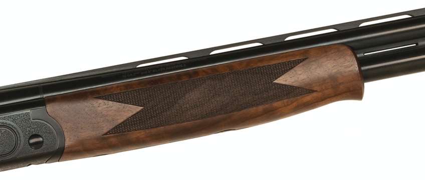 shotgun fore-end wood brown checkering diamonds metal black steel