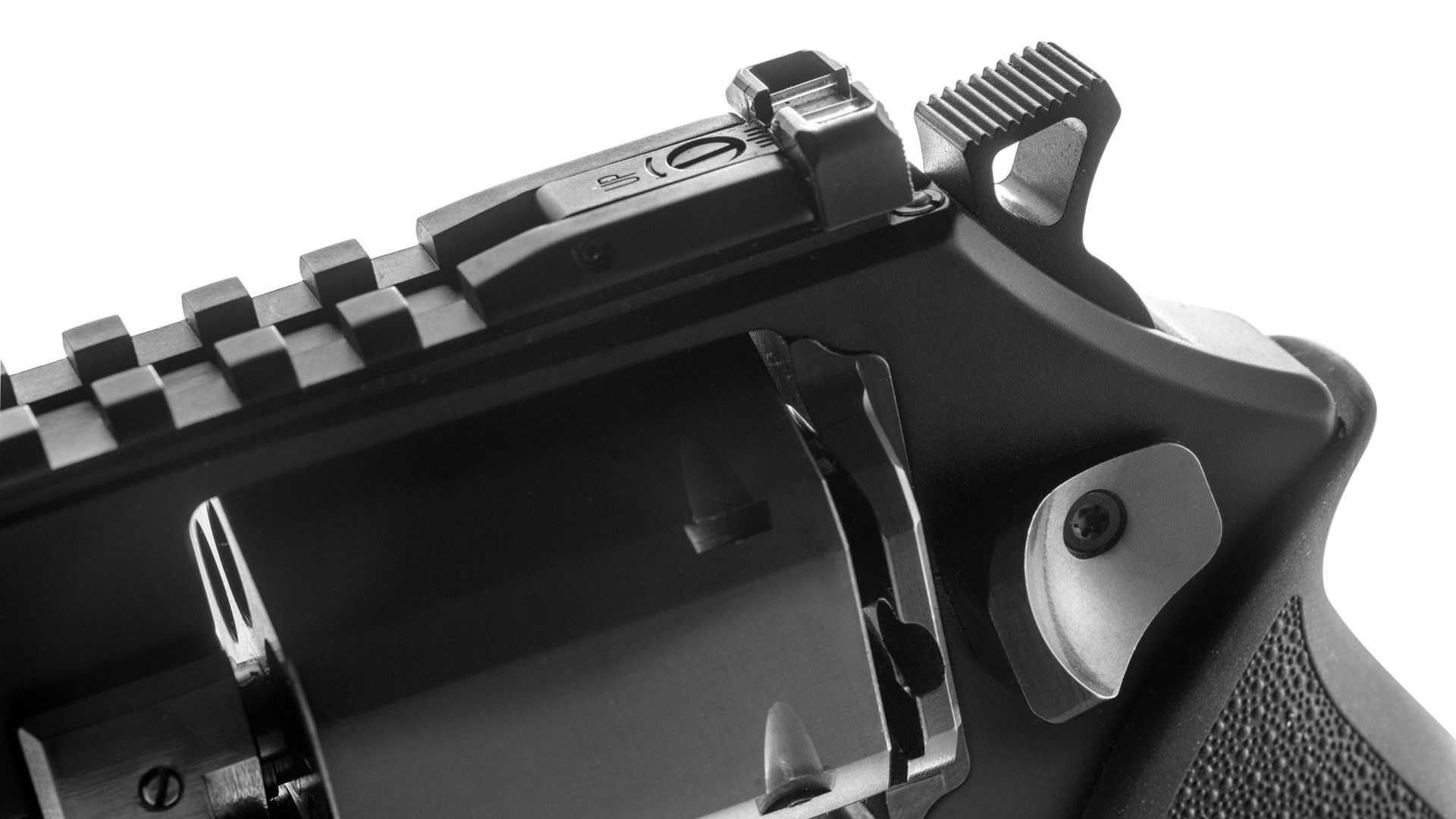 Rear sight and hammer spur on the Chiappa Rhino 60DS revolver.
