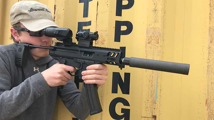 The distinguishing features for the MPX Copperhead are the 3.5&quot; barrel with threaded barrel for suppressor use, monolithic upper receiver, with an integrated stock knuckle lower and SIG SAUER Pivoting Contour Brace.