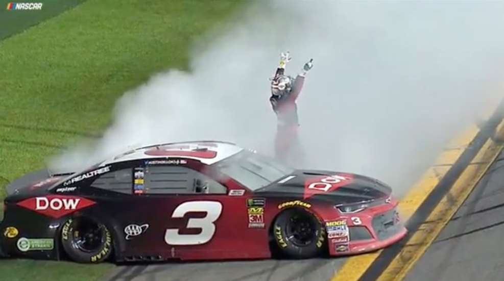 nascar_2.jpg