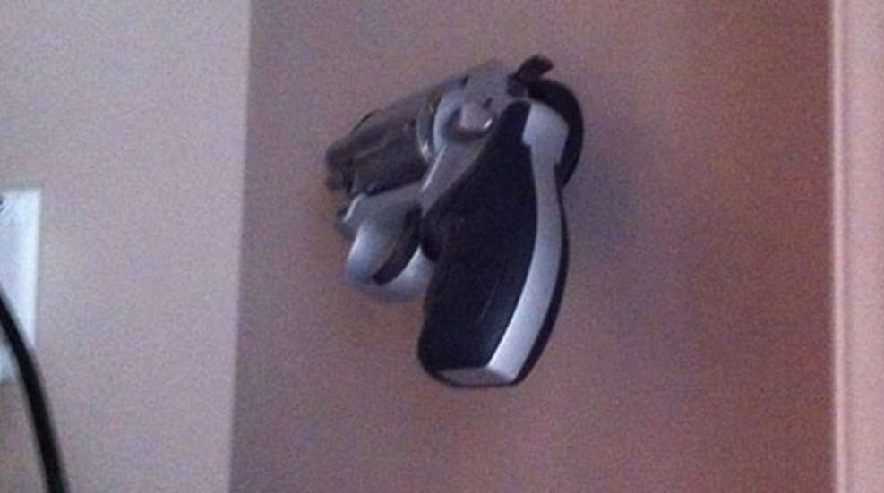 GunMagnet_F.jpg