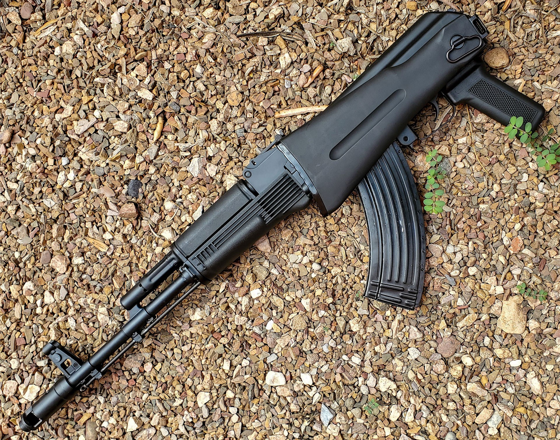 Kalashnikov AKM 7.62x39 assault rifle - The Official Escape from