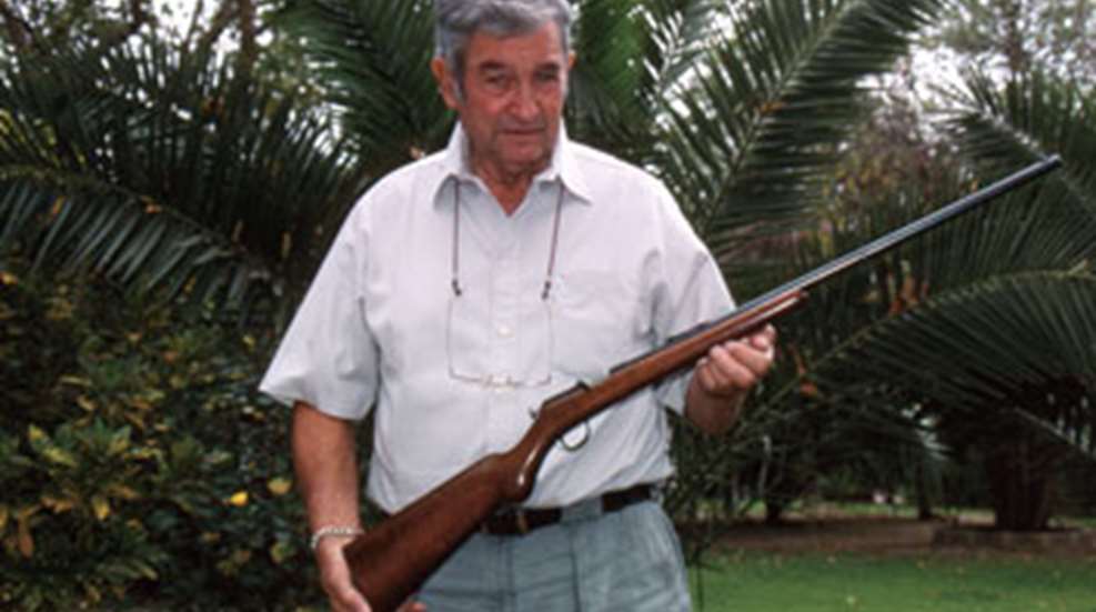 2012131143930-harry_selby_main.jpg