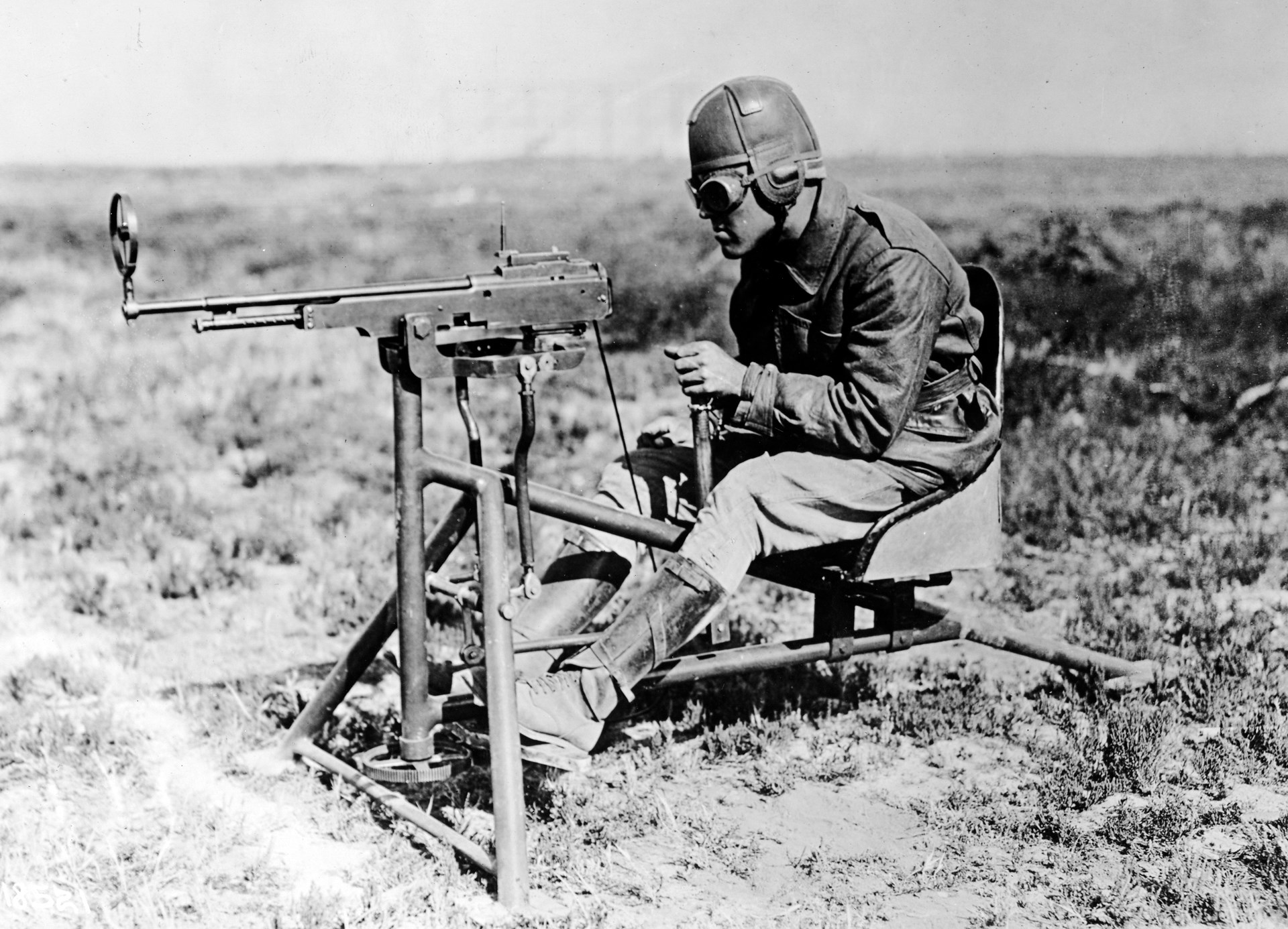 Training equipment was created alongside new firearms. Here, a crude gunnery trainer (equipped with a Marlin aircraft machine gun) is set up at a stateside flight school during 1918. N.A.R.A. photograph.