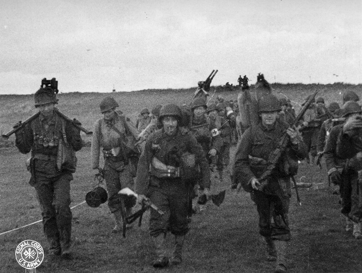 4th Infantry Division Advancing Inland