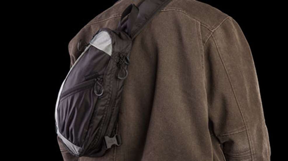 blackhawkdiversionbag_f.jpg