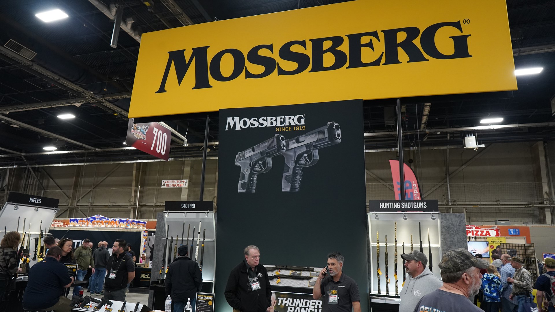 Mossberg gun booth great american outdoor show