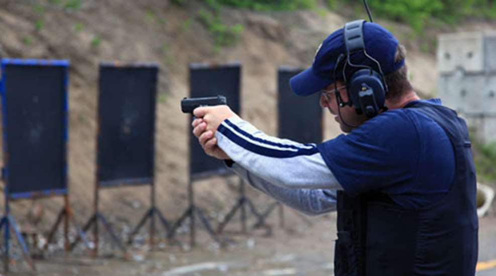 2011815125241-findingplacetoshoot_f.jpg