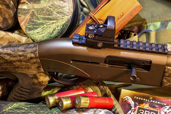 Turkey Hunting with a Red Dot: Leupold's DeltaPoint Pro