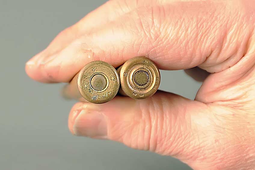 Note that the base of the Balle M case is flat and the bullet nose was flattened so that it could be safely used in a tubular magazine. When the spitzer-style bullet was adopted in Balle D, an O-ring crimp was added to the base which held the bullet tip captive, away from the primer.