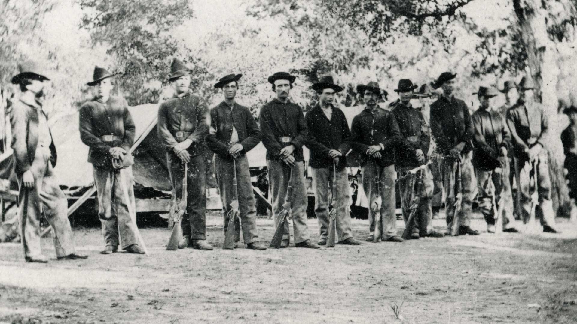 vintage photo American civil war soldiers line row guns carbines burnside spencer