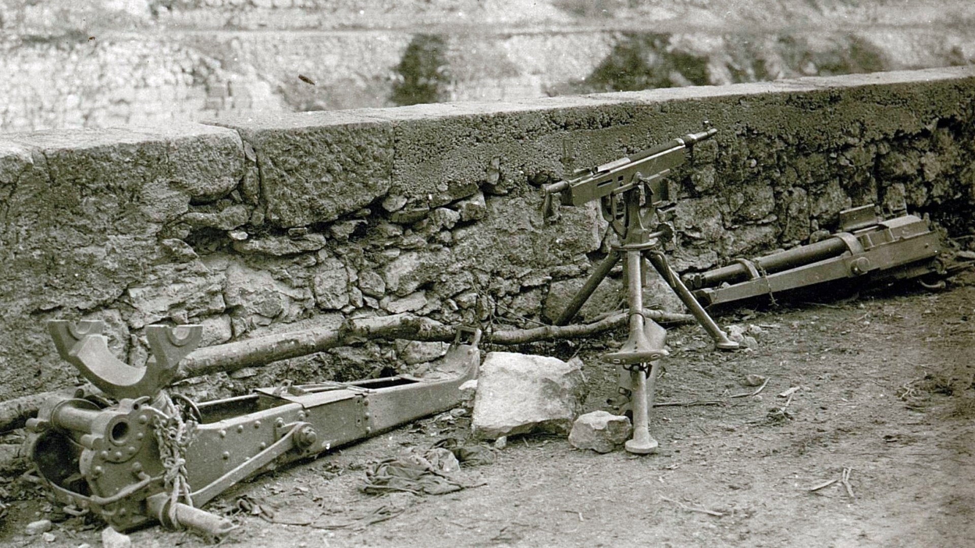 3)	Italian M1895 machine gun captured by the Austrians during World War I.