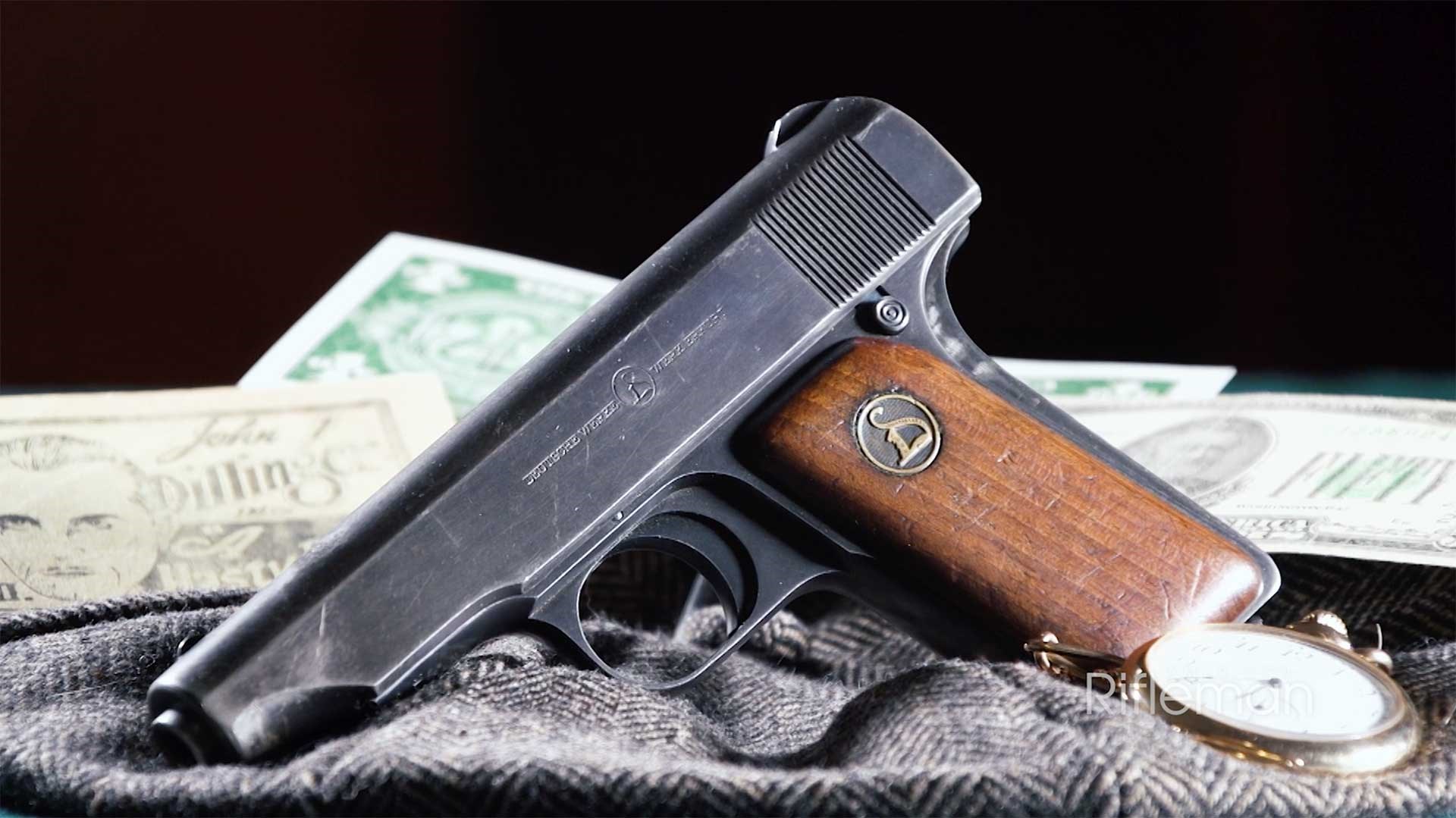 Left side of the Ortgies pistol.