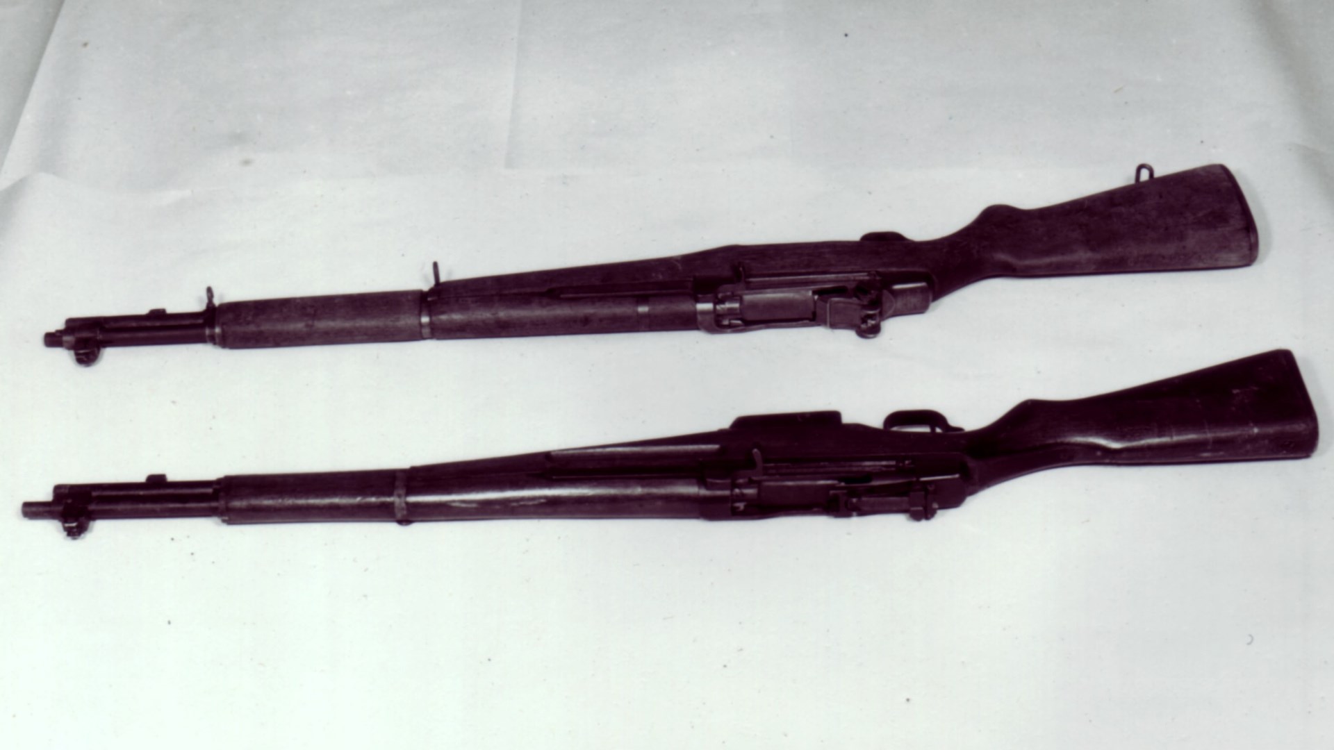 Two Type 4 Japanese rifles similar in build to M1 Garand