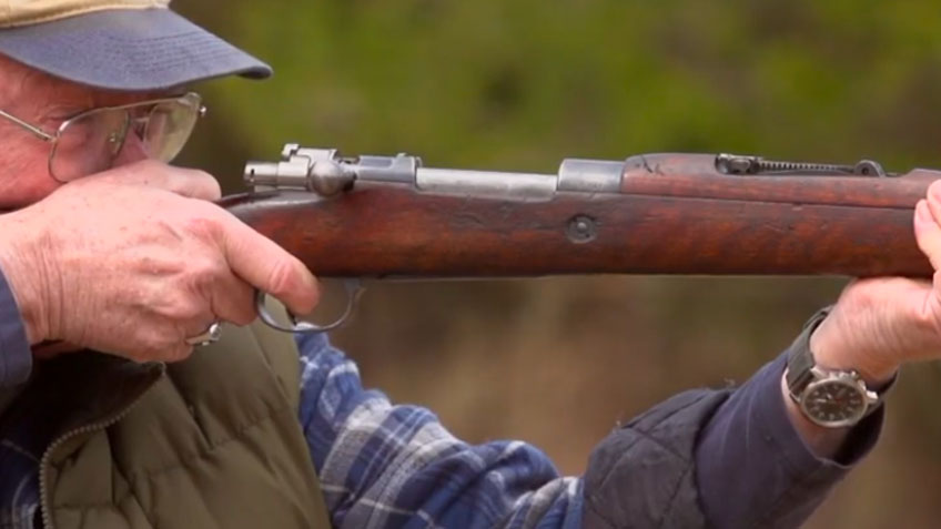 Video—I Have This Old Gun: Greek Model 1930 Mauser | An