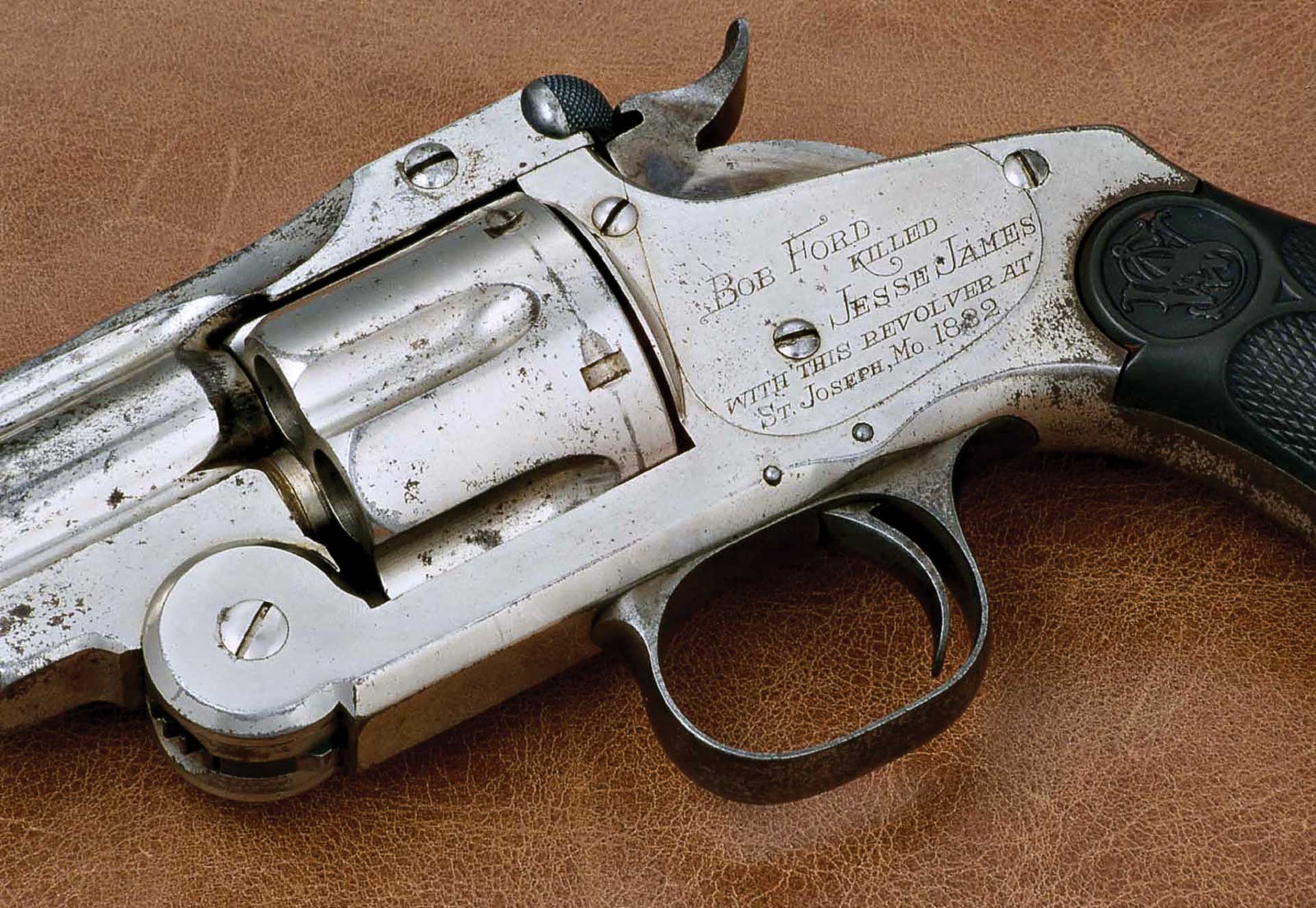 silver stainless steel nickel finish gun pistol revolver