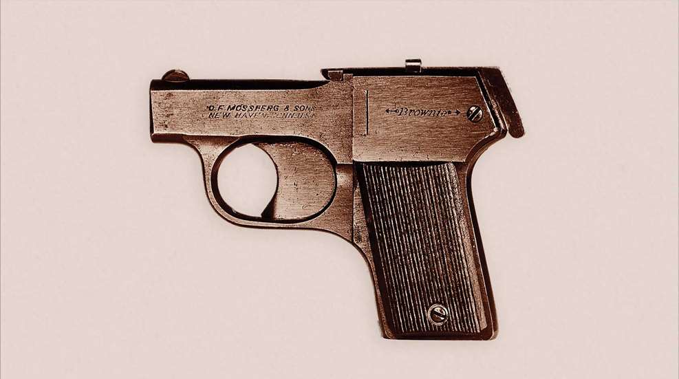 left side mossberg brownie pistol handgun