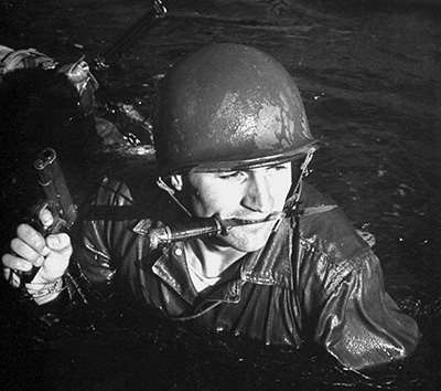Marine Raider with knife