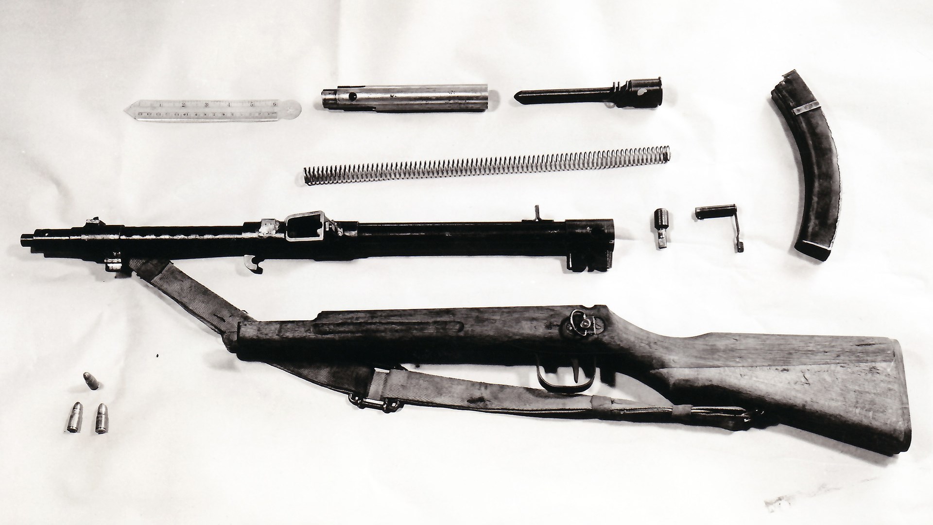 Type 100 submachine gun japanese origin left-side view disassembled exploded view of parts