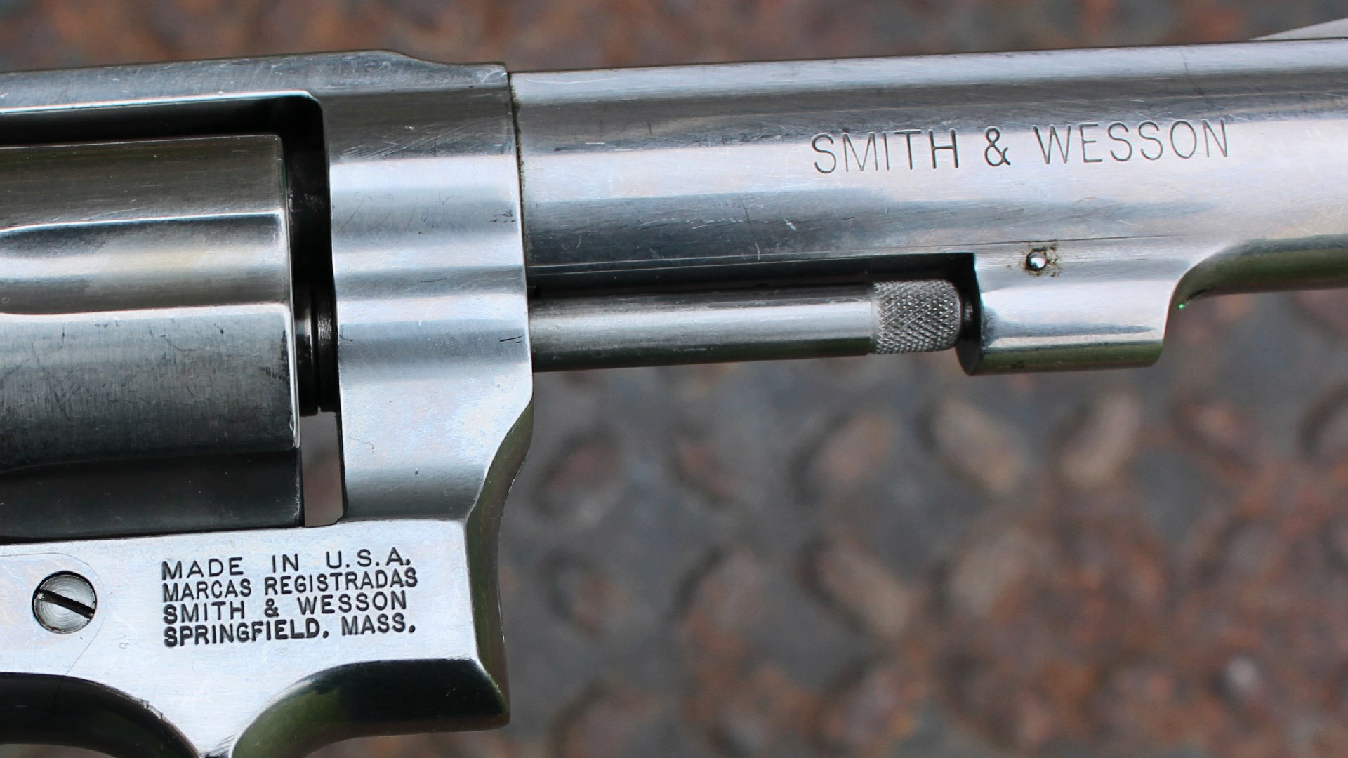 Smith & Wesson revolver stainless steel metal stampings MADE IN U.S.A. MARCAS REGISTADAS SMITH & WESSON SPRINGFIELD, MASS.