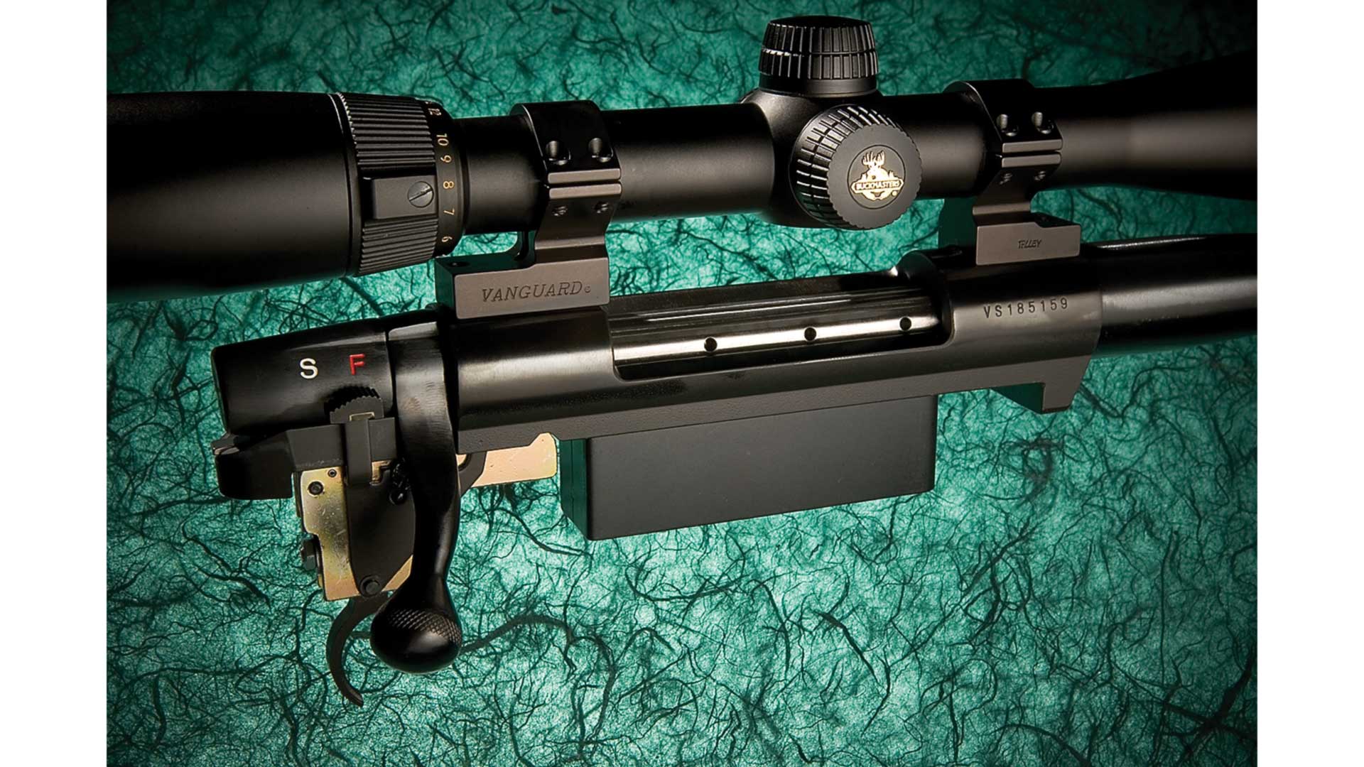 bolt-action weartherby vanguard barreled action steel gun parts diasembled riflescope magazine